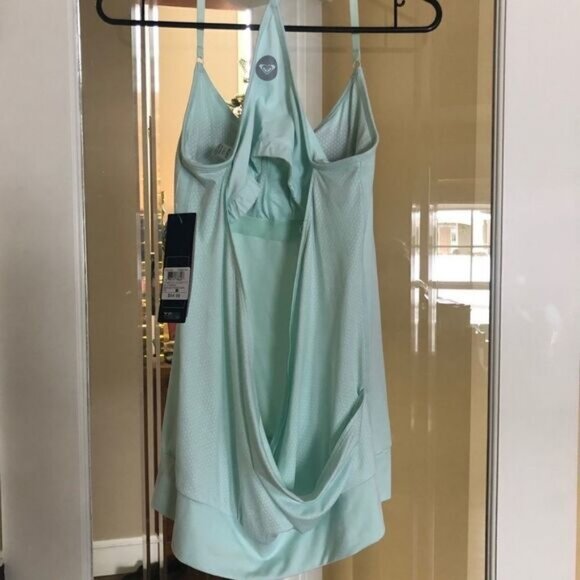 Roxy Tank Top BNWT BLUE  L - Picture 2 of 9